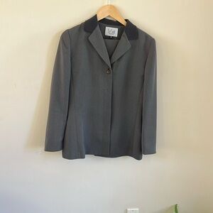 Business suits . Used Good condition